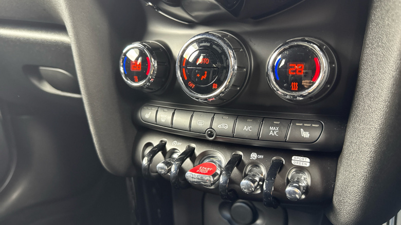 MINI Hatchback 1.5 Cooper Sport 5dr Petrol Hatchback